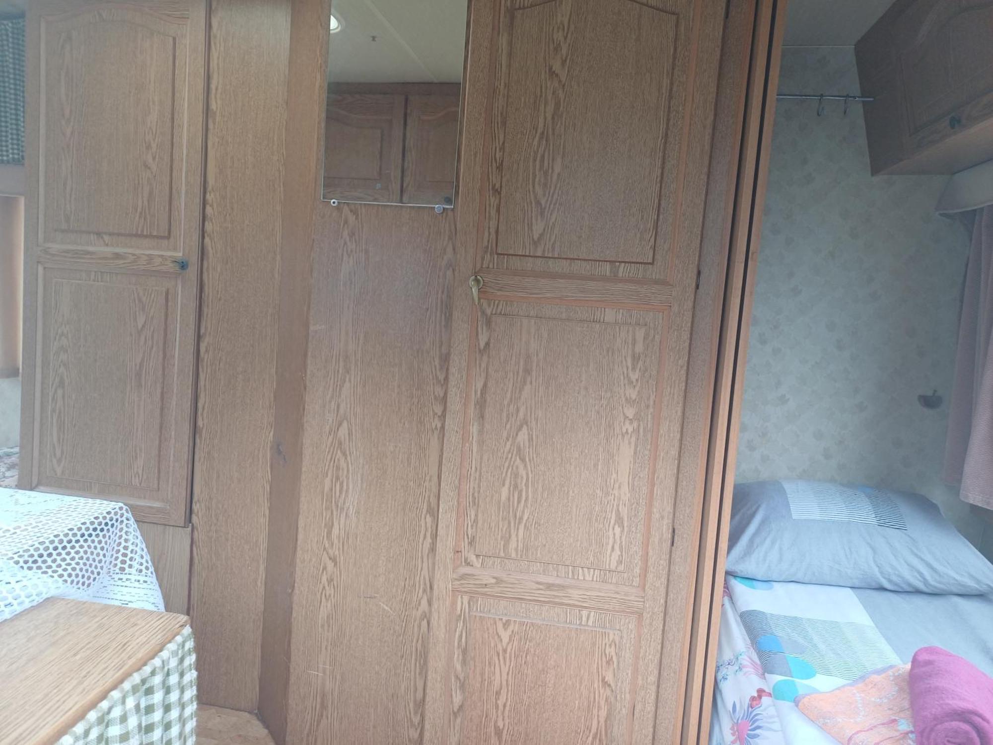 Katun Ljeljenak Hotel ปลูชิเน ภายนอก รูปภาพ
